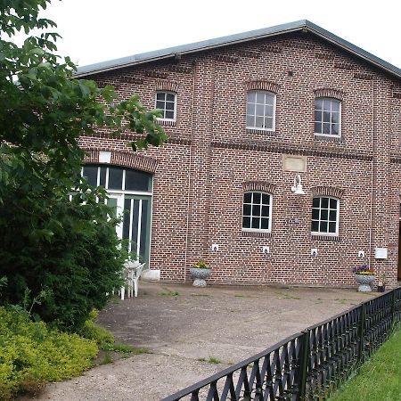 Hotel Gut Harlinghausen à Ovelgonne Extérieur photo