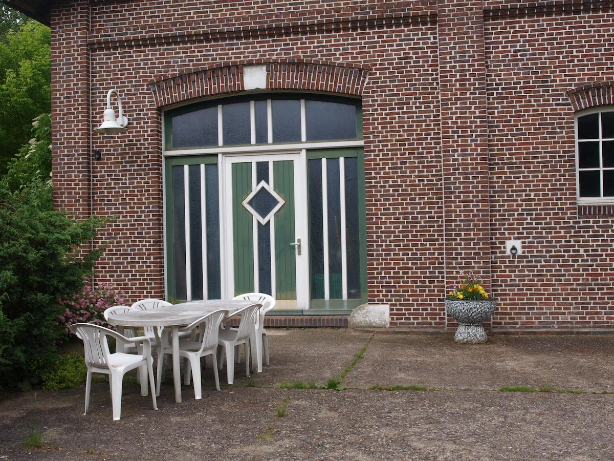 Hotel Gut Harlinghausen à Ovelgonne Extérieur photo